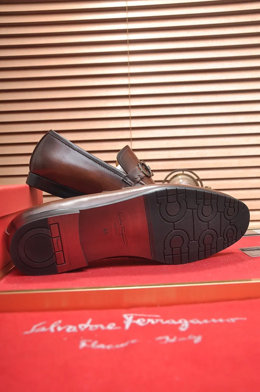 Men's shoes 💰520💶【Ferragamo/Ferragamo】The latest model in the counter. Original imported high-quality cowhide with open sides + imported 🐂 water-dyed cowhide lining + original luxury metal buckle + original combination outsole. No pressure for comparison. 38--45 (45 is custom-made and cannot be returned or exchanged)